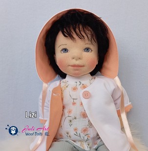 Lizi 38 cm